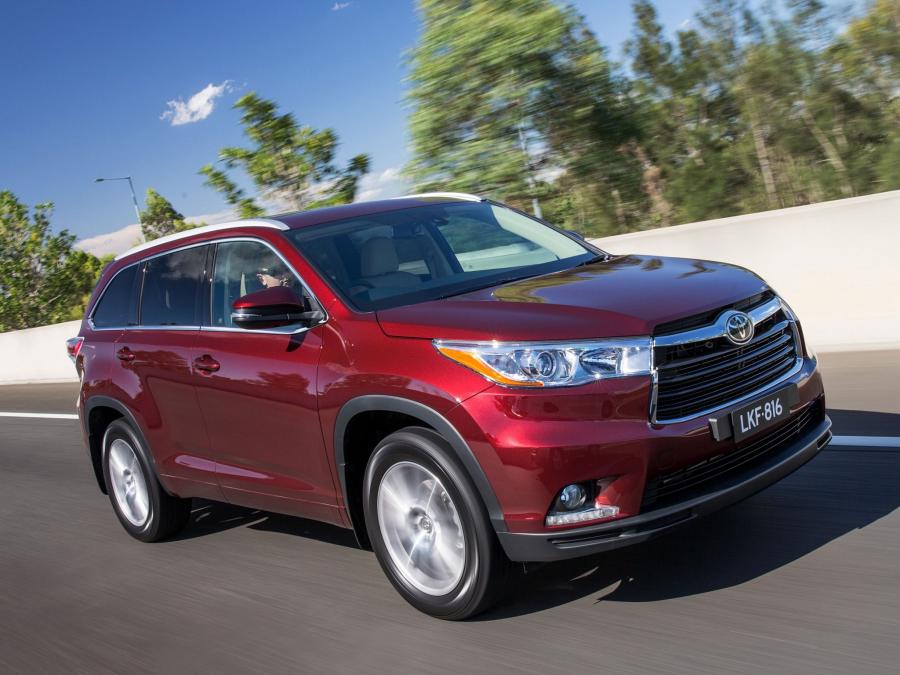  Toyota Kluger 2014 года  (фото 21 из 23)